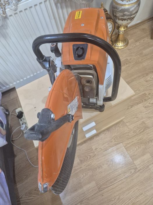 Vând sthil  ts 710i de tăiat beton