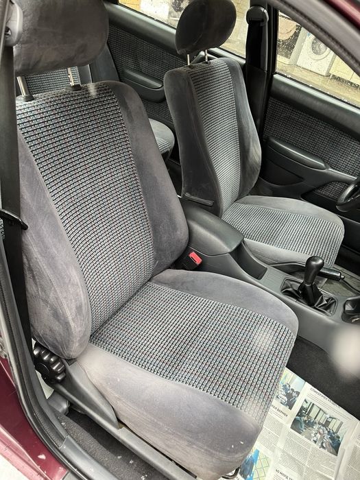 Тойота Карина Е ...