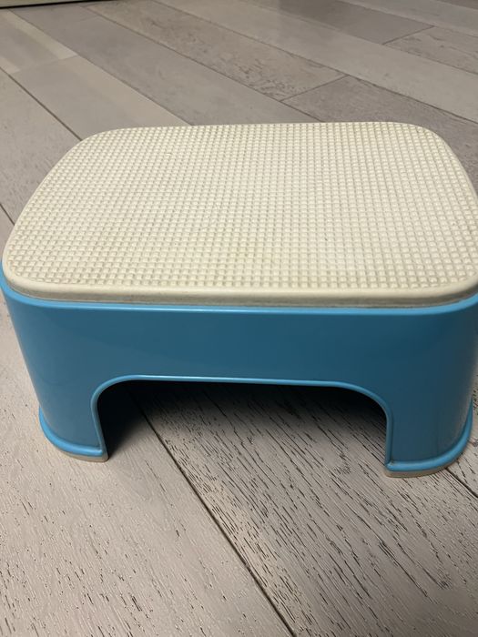 Табурет- подставка детская