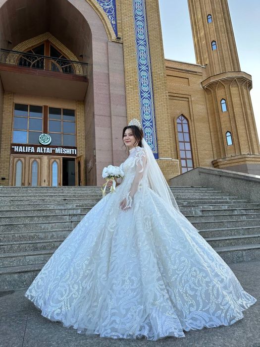 Фата, кольцо семерка, платье