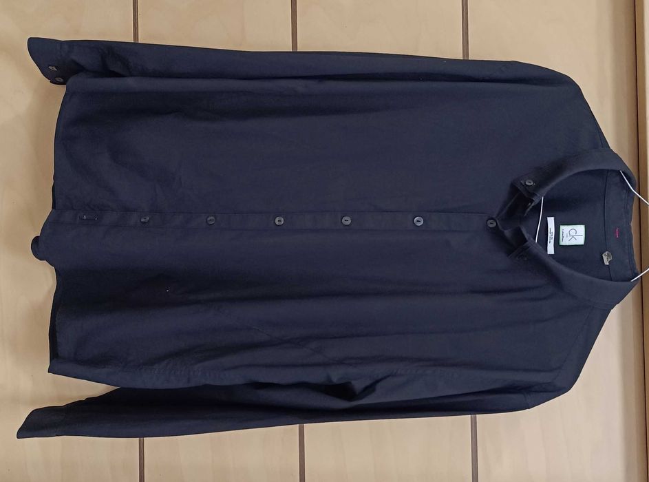 Calvin Klein-One-Slim Fit-Много Запазена