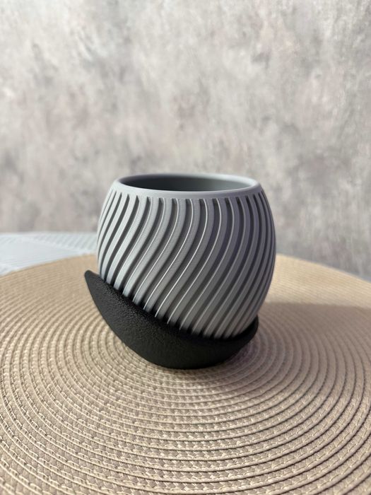 Ghiveci decorativ cu tăviță – design modern, finisaj mat