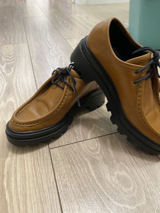 Кожанные ботинки ZARA