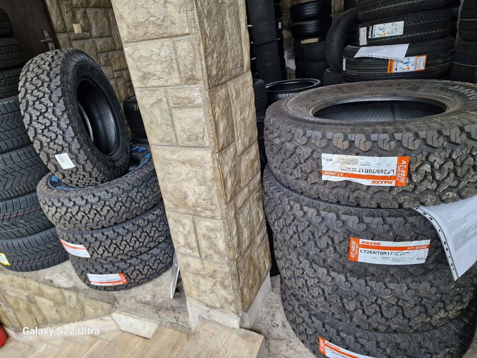 265 70 17 BIGHORN 764 //MAXXIS LT M/T772