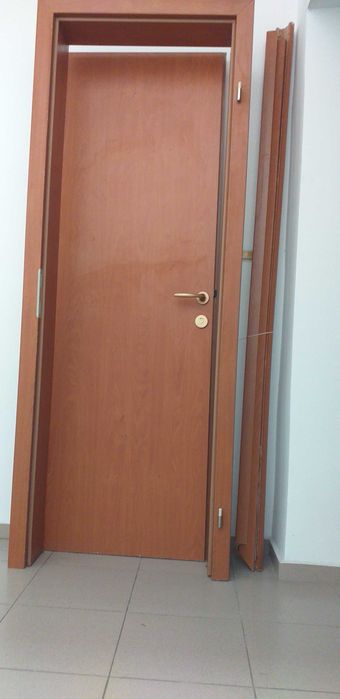 Интериорна врата