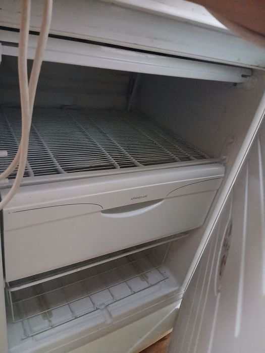 Продам холодильник