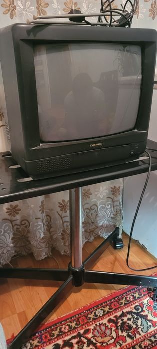 Продам телевизор Daewoo б/у
