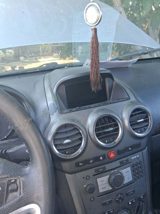 Vând Opel antara an 2008  preț negociabil