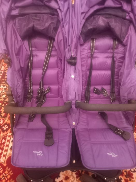 Коляска для двойни.