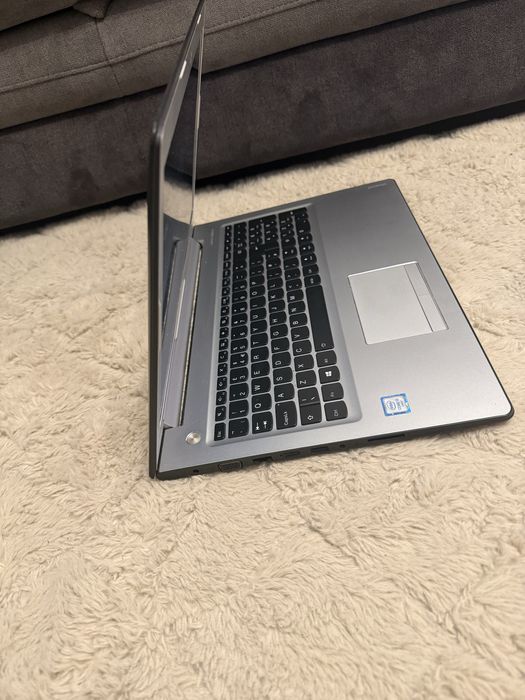 Vand Laptop  Lenovo intel core i3