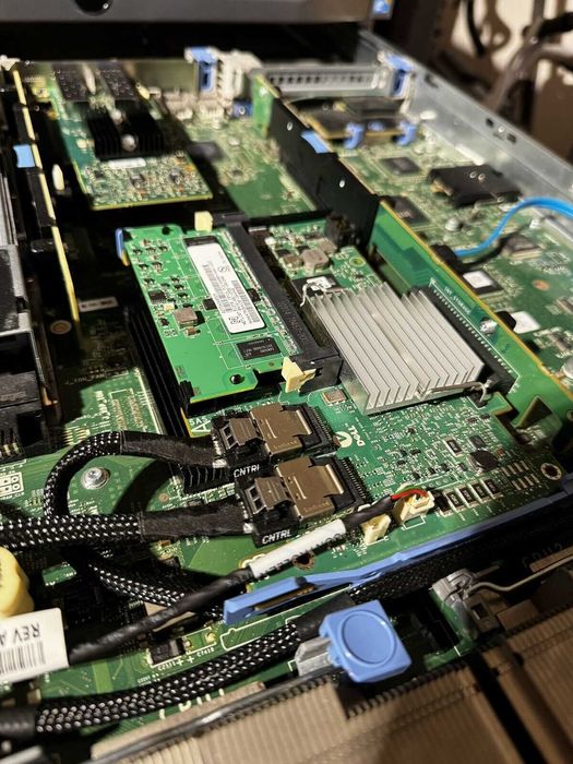 Сървър Dell Poweredge R610 Server