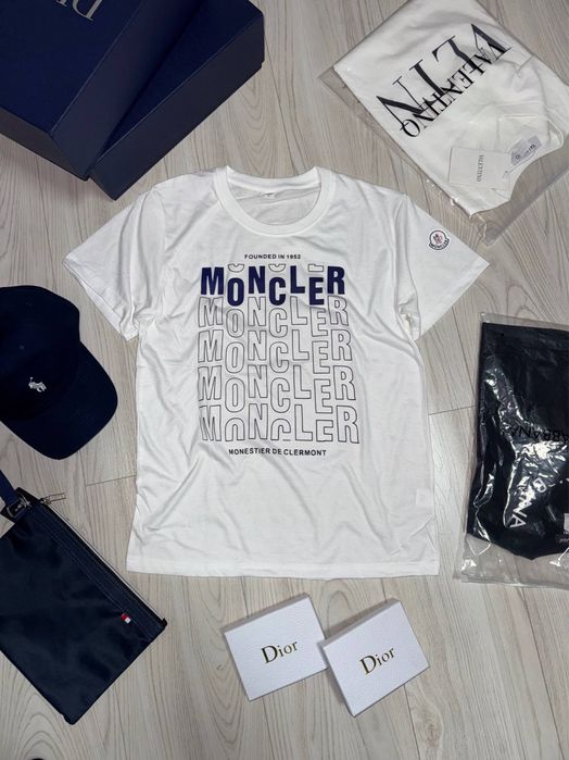 Moncler | Футболка
