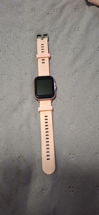 Смарт часовник с зарядно