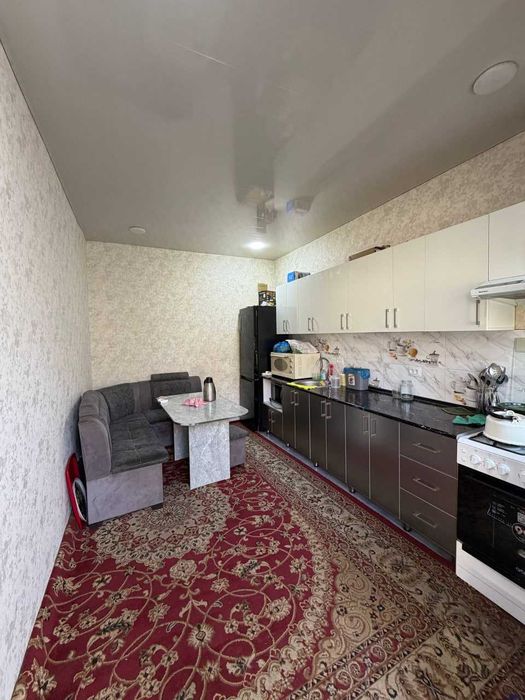 Юнусобод Авлийо Ота  3,6 сотик Яшаш учун курилган ховли Сотилади.