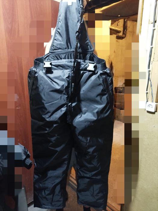 Продам комплект зимней охраной формы