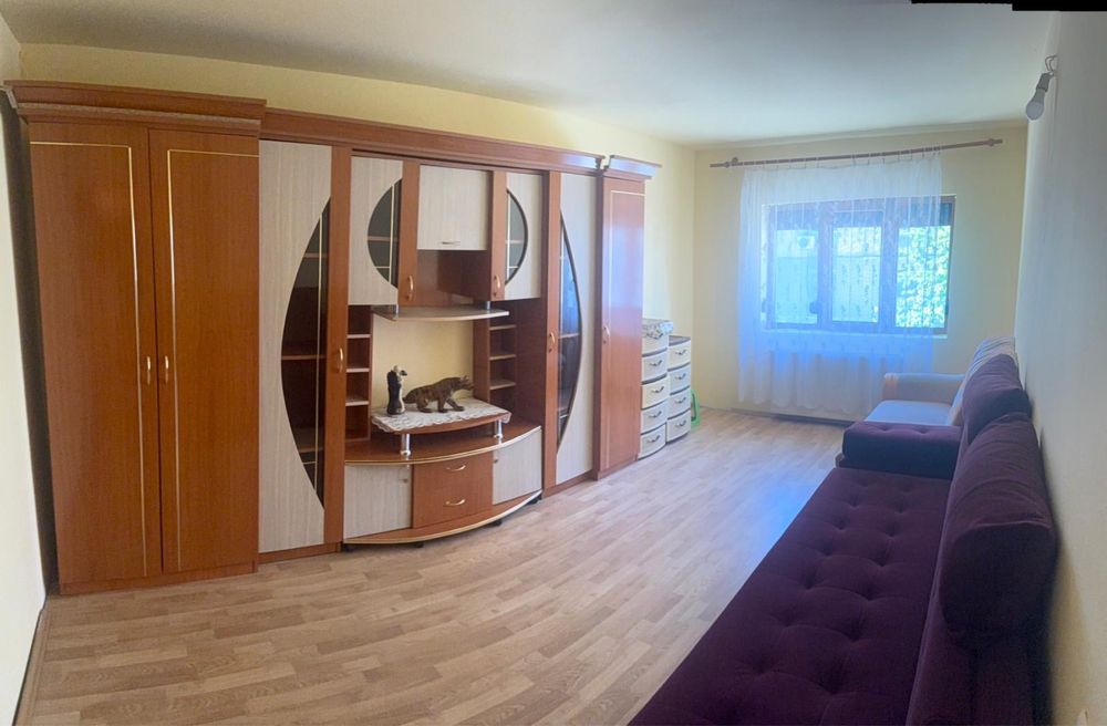 Vând apartament Balș