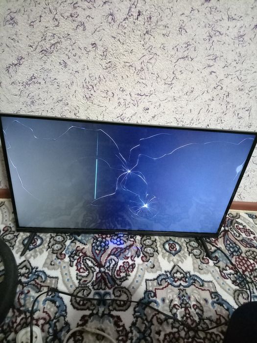 Samsung 32li Smart TV