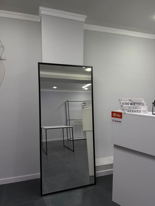 Зеркало в хорошем состоянии