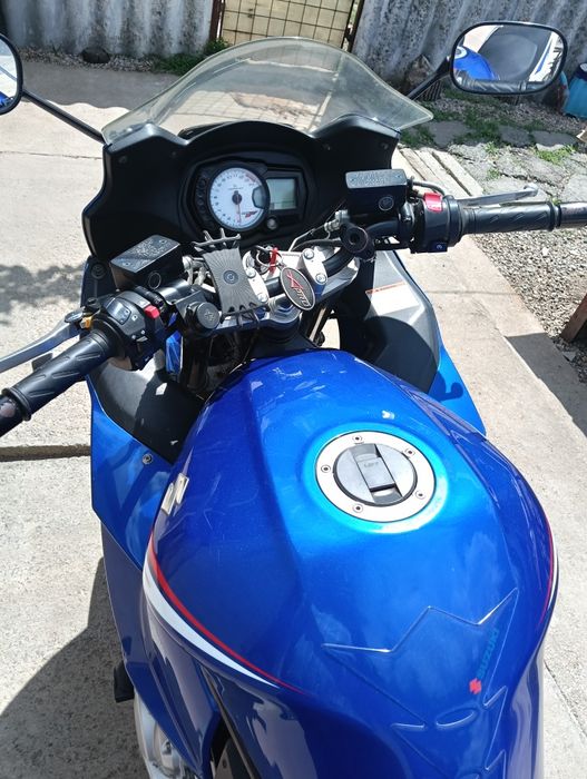 Vând Suzuki GSX 650 F