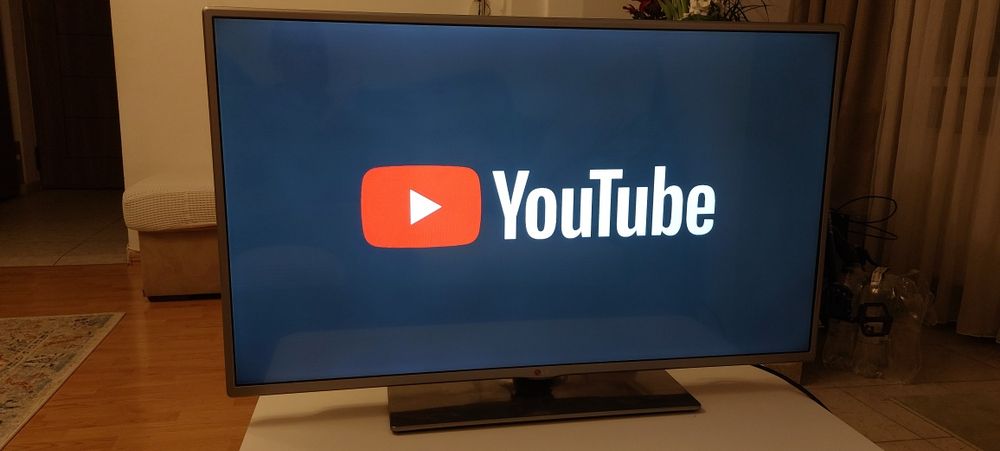 Televizor LG Smart LED 106 cm (42″) Full HD