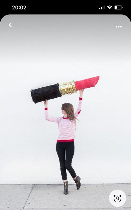 Ново! 3D пинята Червило