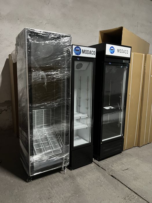 Vitrina frigorifica verticala noua pentru racoritoare, lactate/mezel