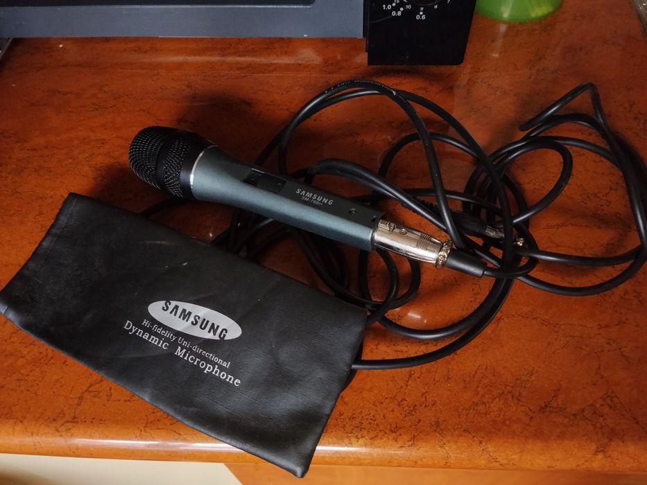 Проводной микрофон Samsung SM-768H