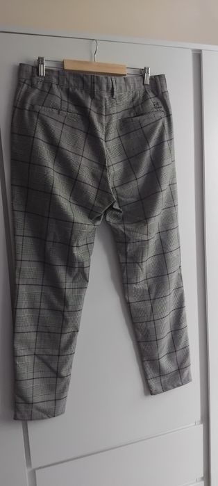 Pantaloni casual Pullandbear, marime L/34
