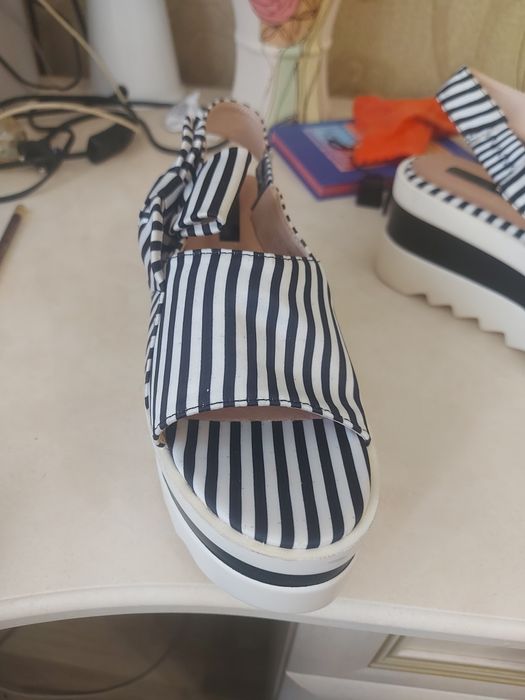 Продам сабо, босоножки