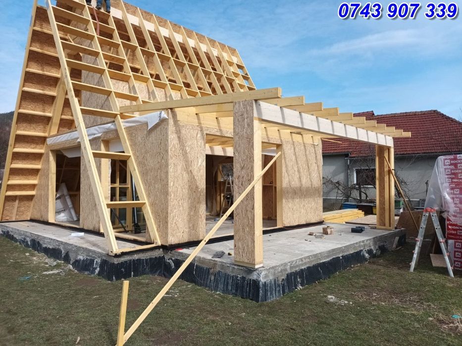 Vand fac case pe structura de lem