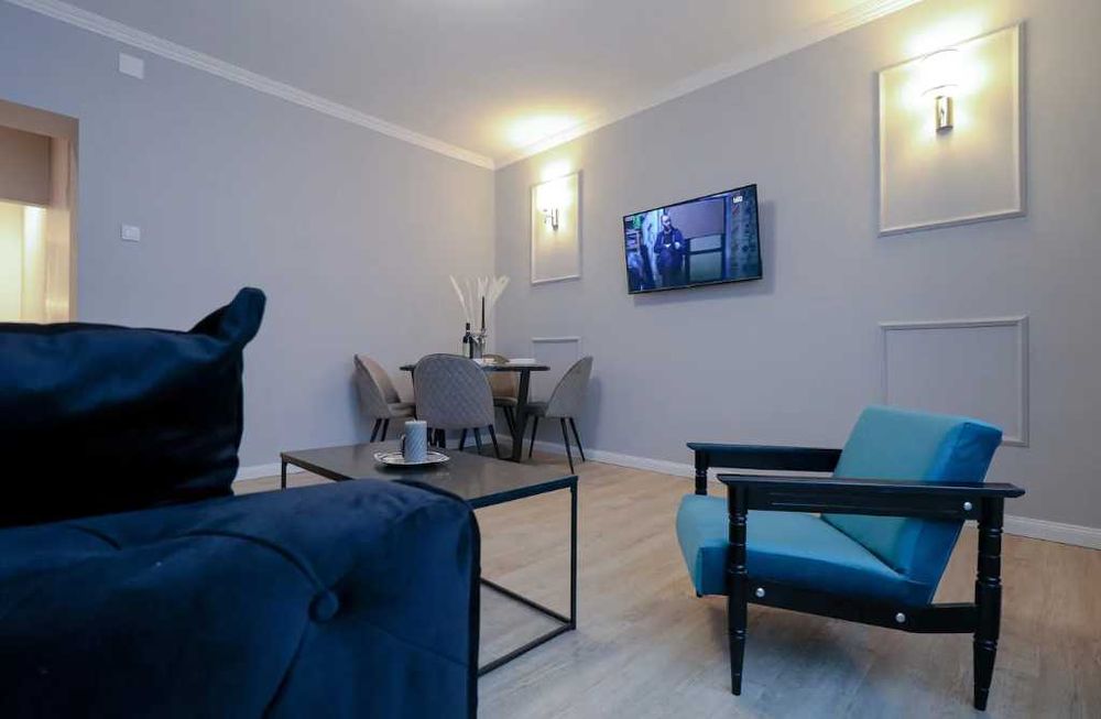 Дава се под наем Двустаен апартамент в Пловдив, Изгрев - 70 кв.м за 325 € - Снимка #3