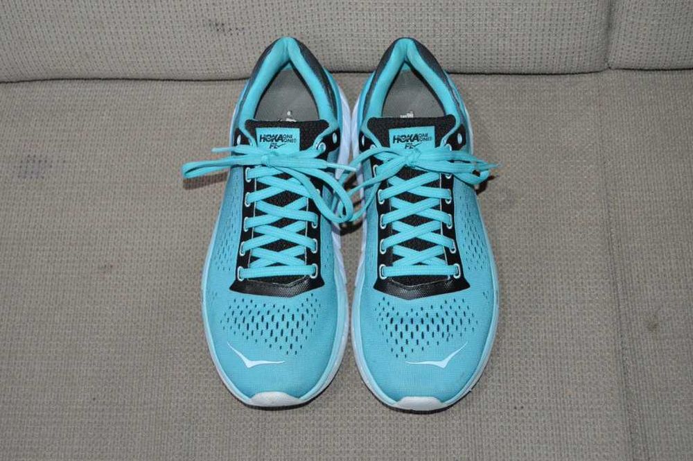 Hoka One One W Cavu Marimea 38 (23.5 cm) - Stare Foarte Buna