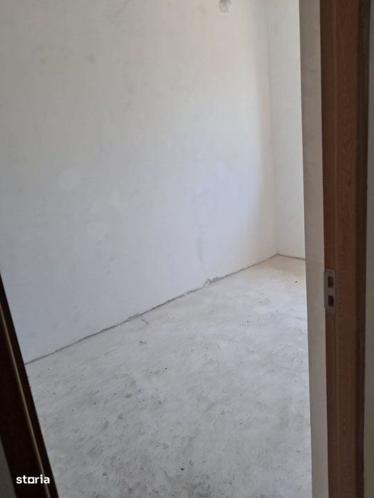 Casa Individuala Cu Teren De 3700Mp Bacu Str Ciorogarlei