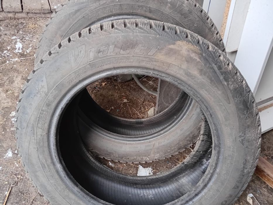 Продам Зимние шины