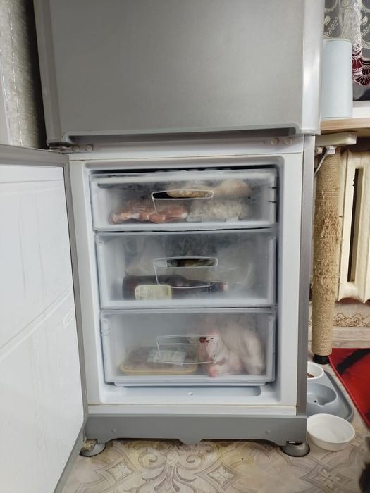 Продам холодильник.