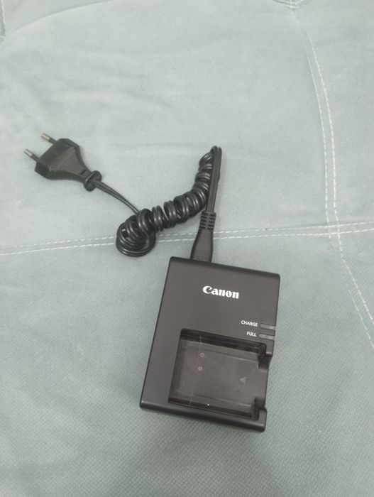 Фотоаппарат Canon EOS 1100D