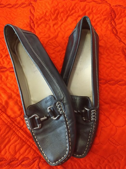 Pantofi Geox din piele!