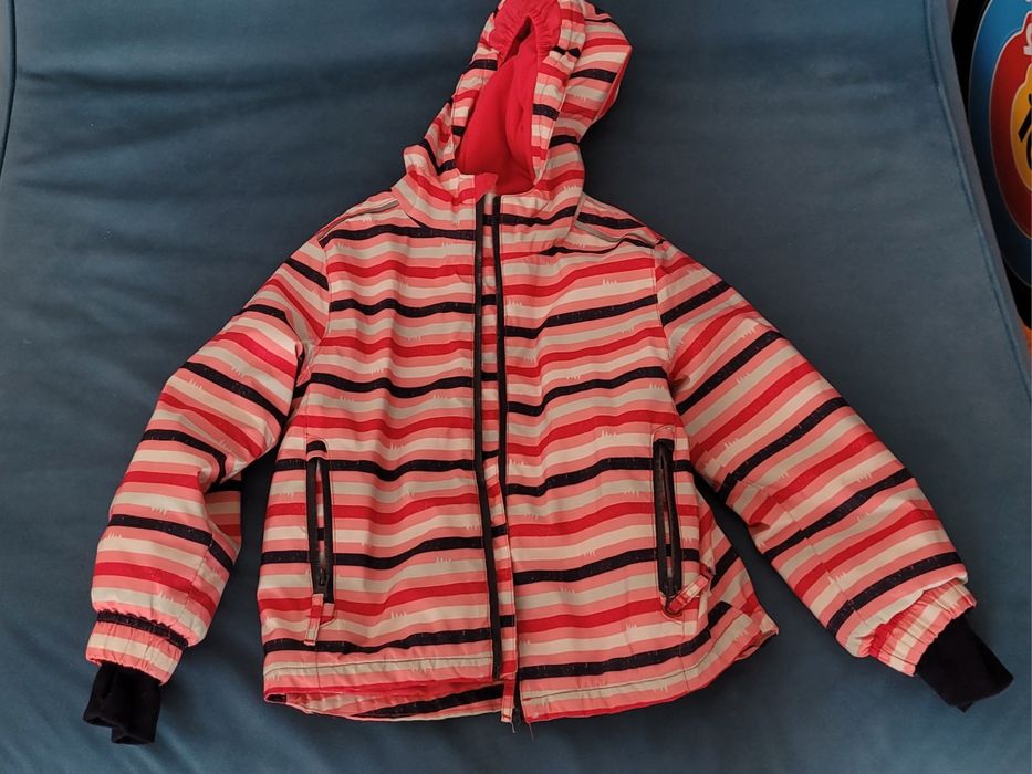 Geacă ski/ săniuş fete, 4-6 ani, mărime 110/116