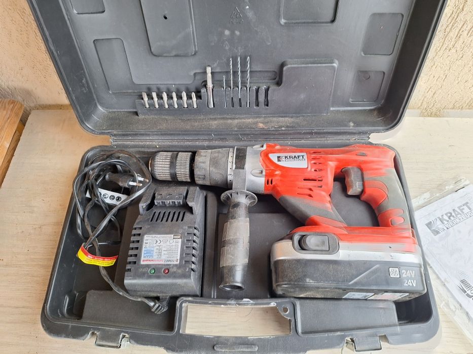 Masina de gaurit cu acumulator