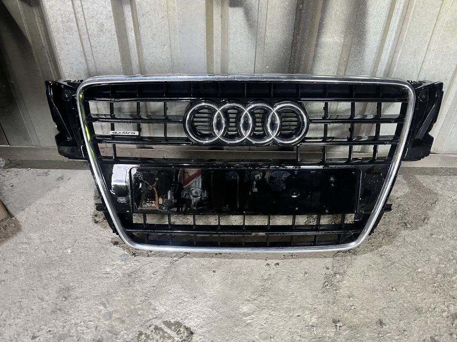 Решётка Audi A5 кузов 8t0 2007/2011