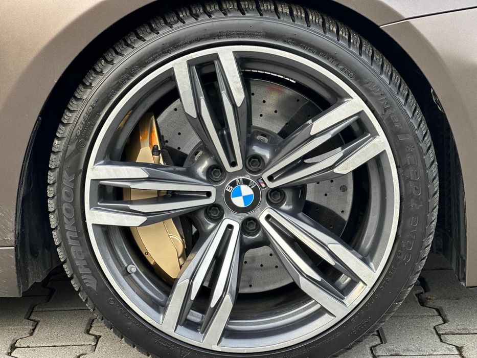 Bmw, m6 4,4 L V8