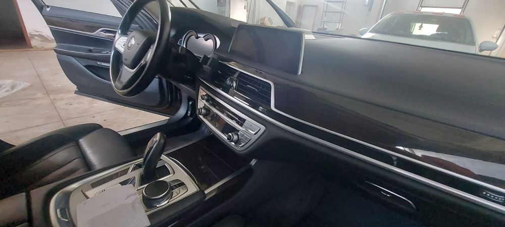 BMW G11 730d 265k