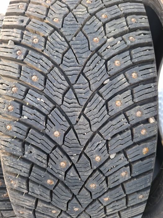 Продам шины. 235/45/18 трианжела