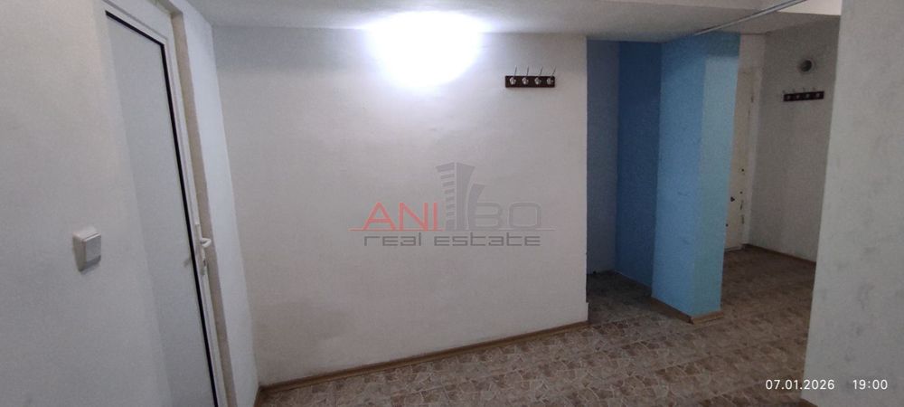 Дава се под наем Ателие в Варна, Колхозен пазар - 43 кв.м за 259.08 € - Снимка #10