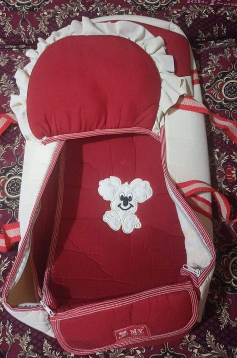 Кенгуру и переноска