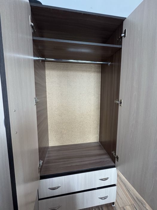 Срочно продам шкаф для одежды