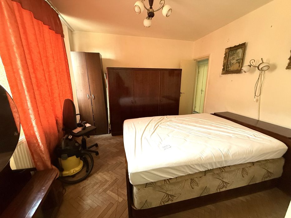 Apartament cu 4 camere Piata Garii etajul 2/4