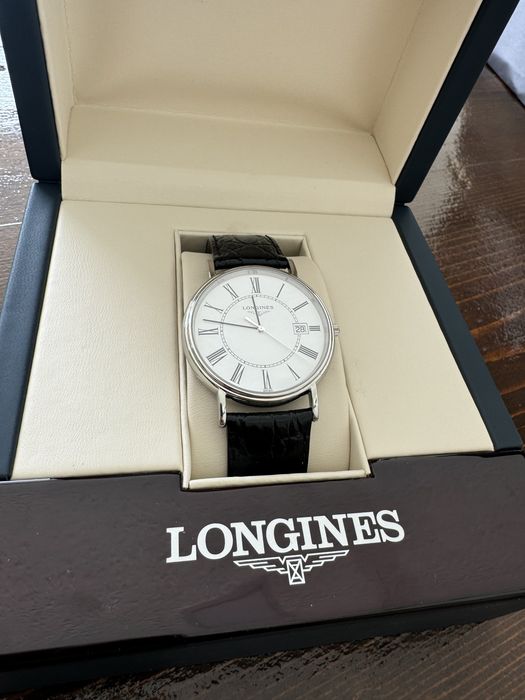 Часовник с кожена каишка longines