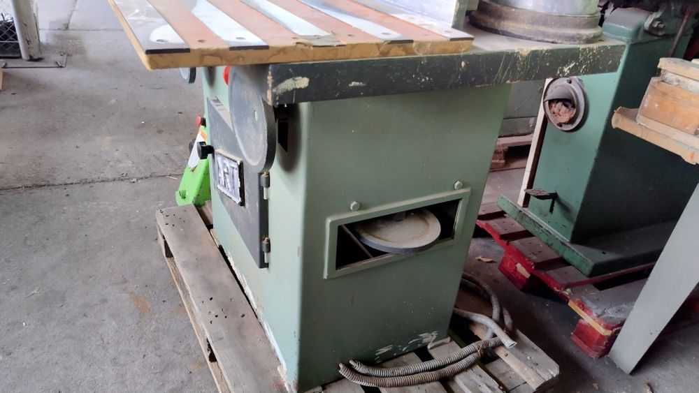 Шлайф с два шпиндела един след друг, с регу на вис и дъл, РЕВЕЗИРАН.