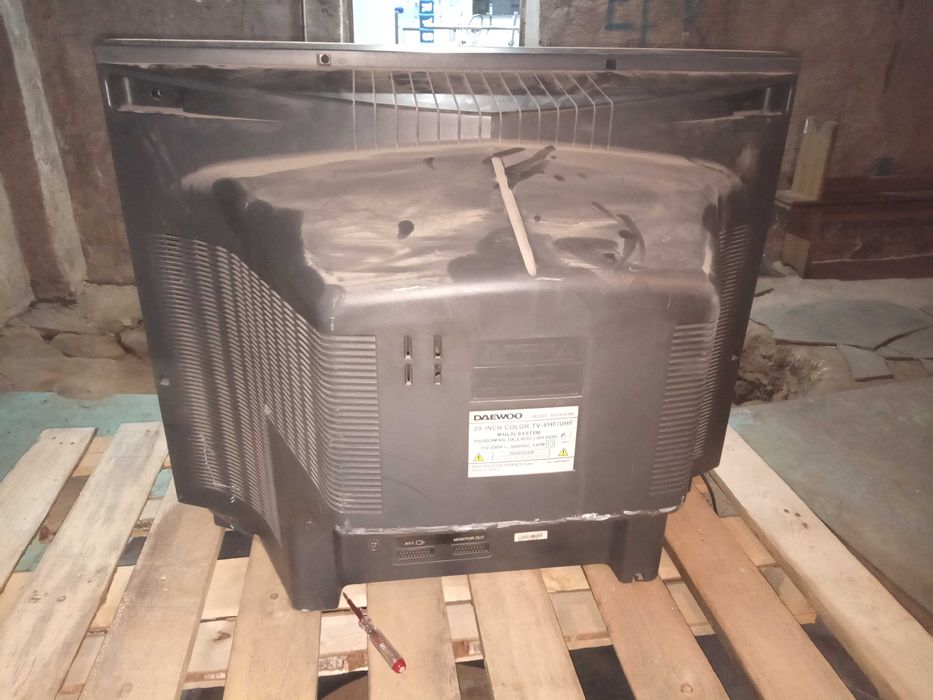 Продам кинескопный  телевизор DAEWOO диагональ 29